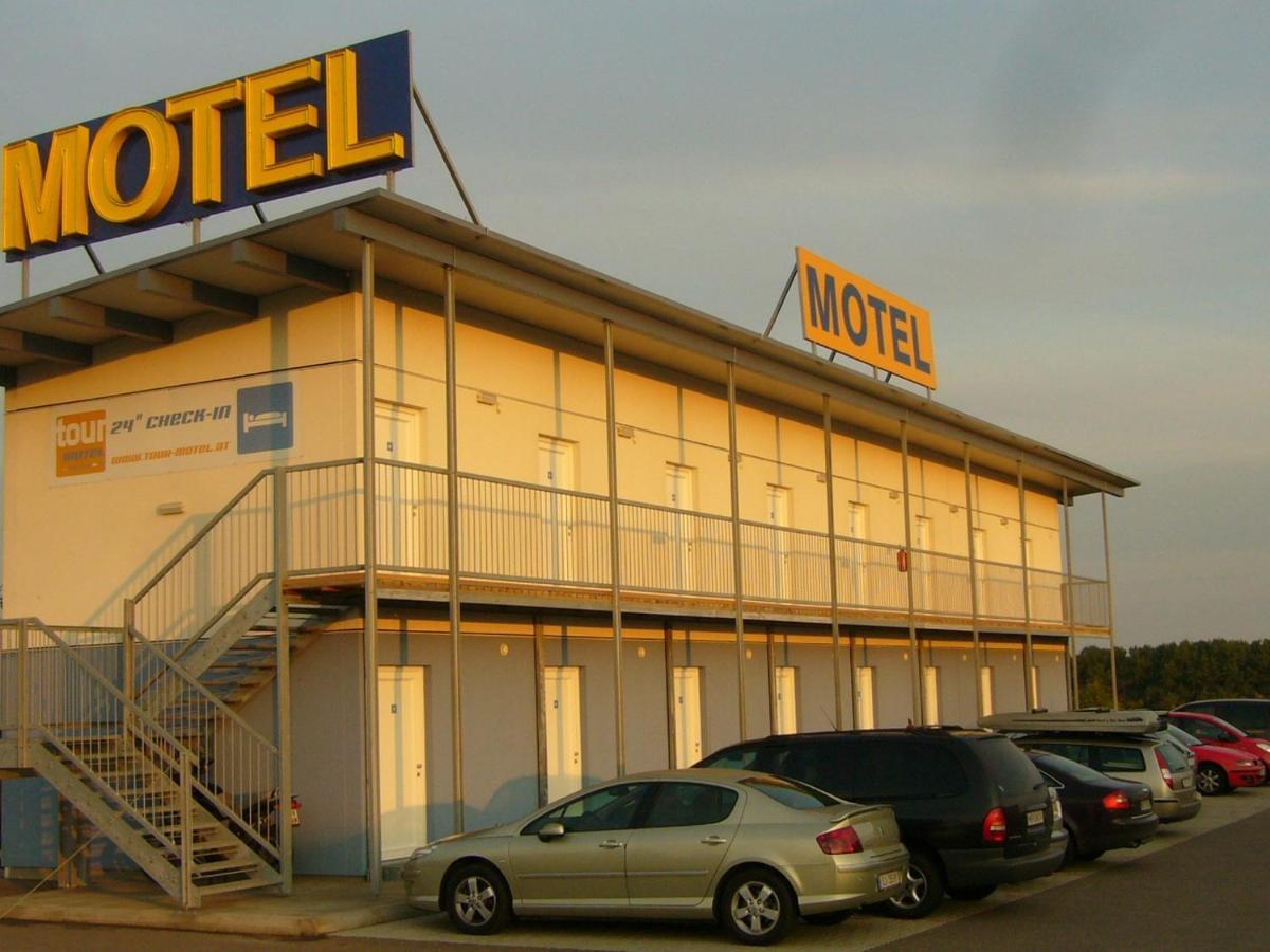 Tour-Motel 윌페르스도르프 외부 사진